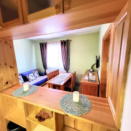 Mecava Apartmán *